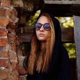 Оболенская Лола